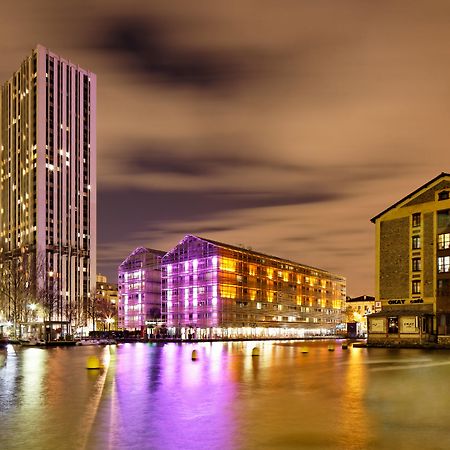 Holiday Inn Express Paris-Canal De La Villette By Ihg Exterior photo
