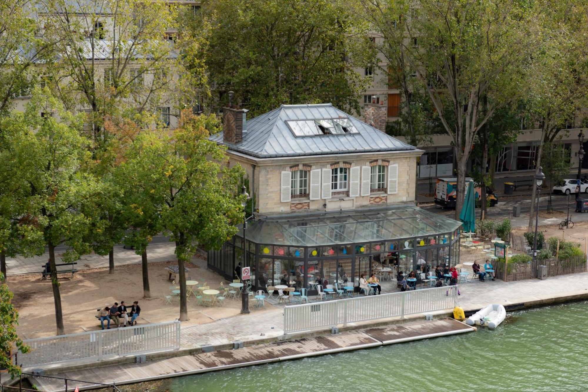 Holiday Inn Express Paris-Canal De La Villette, An Ihg Hotel Exterior photo